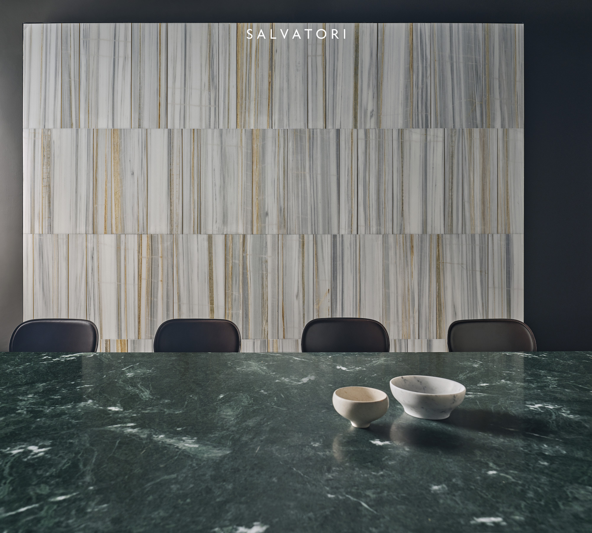 Tratti wall in honed Albe d'Or, Salvatori Milan showroom