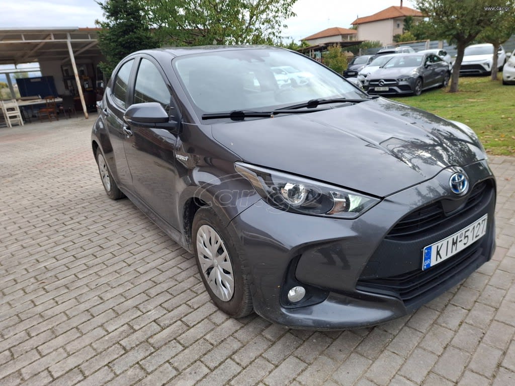 Natali-Cars-Toyota Yaris