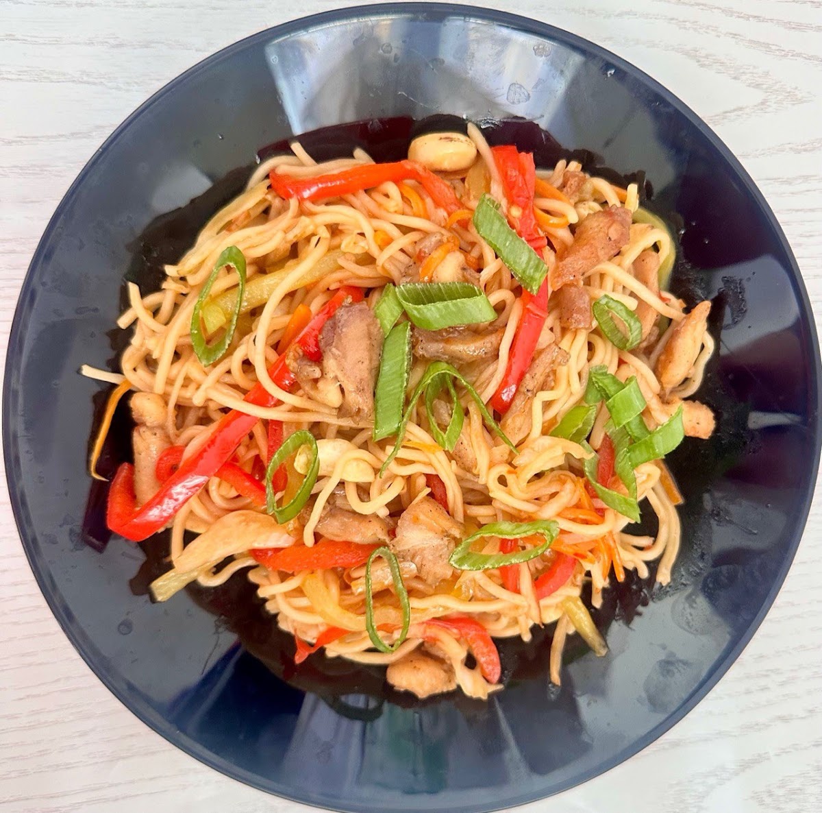 Sushi & Noodles 6