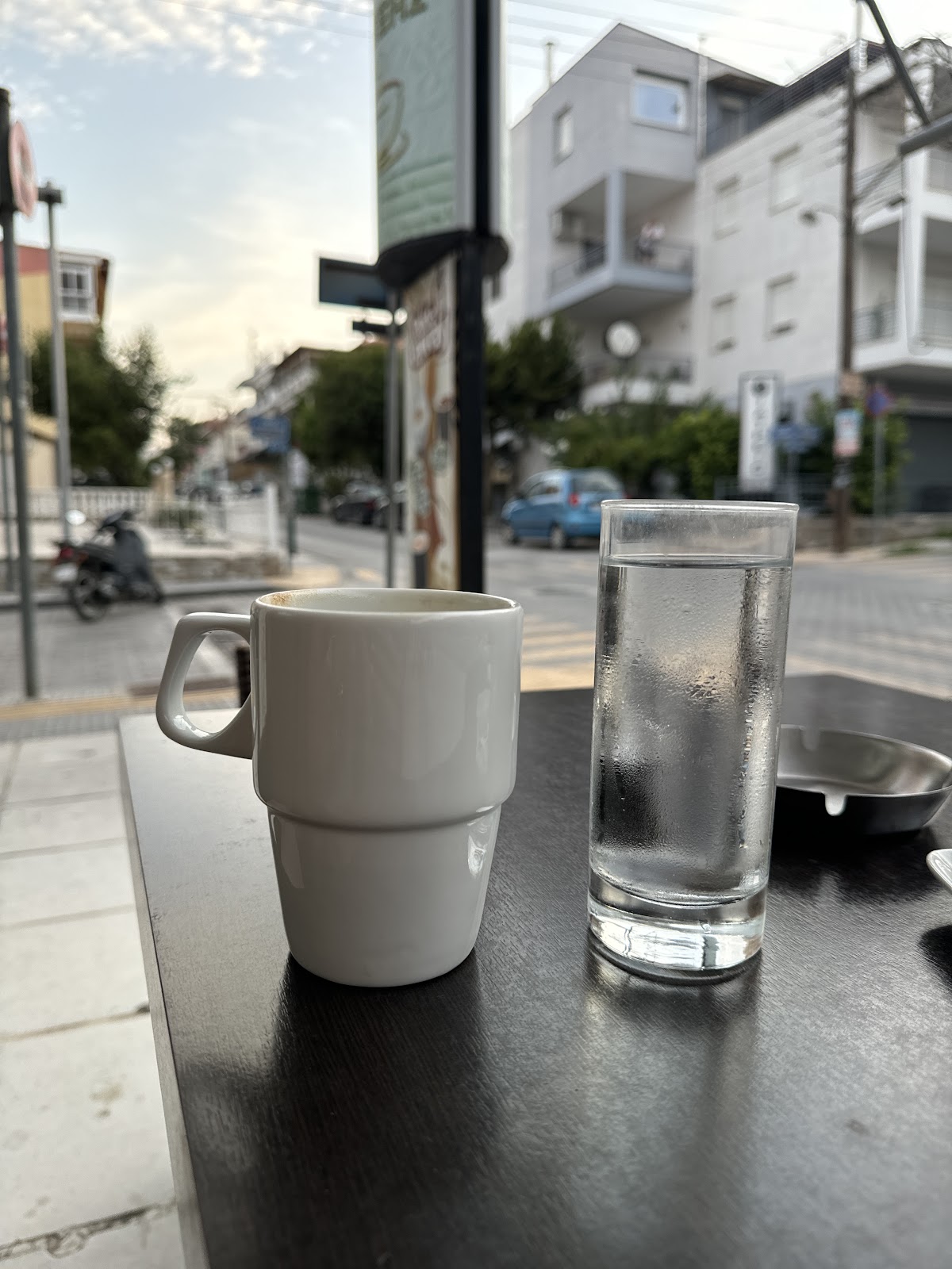 Cafe take away 1