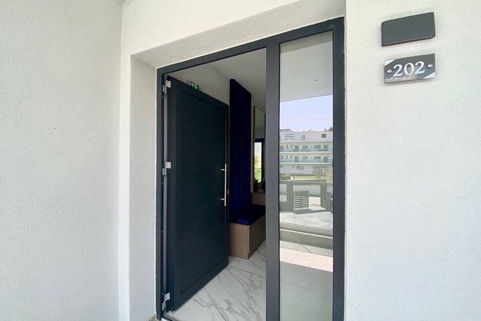 V Luxury Suites — photo 12