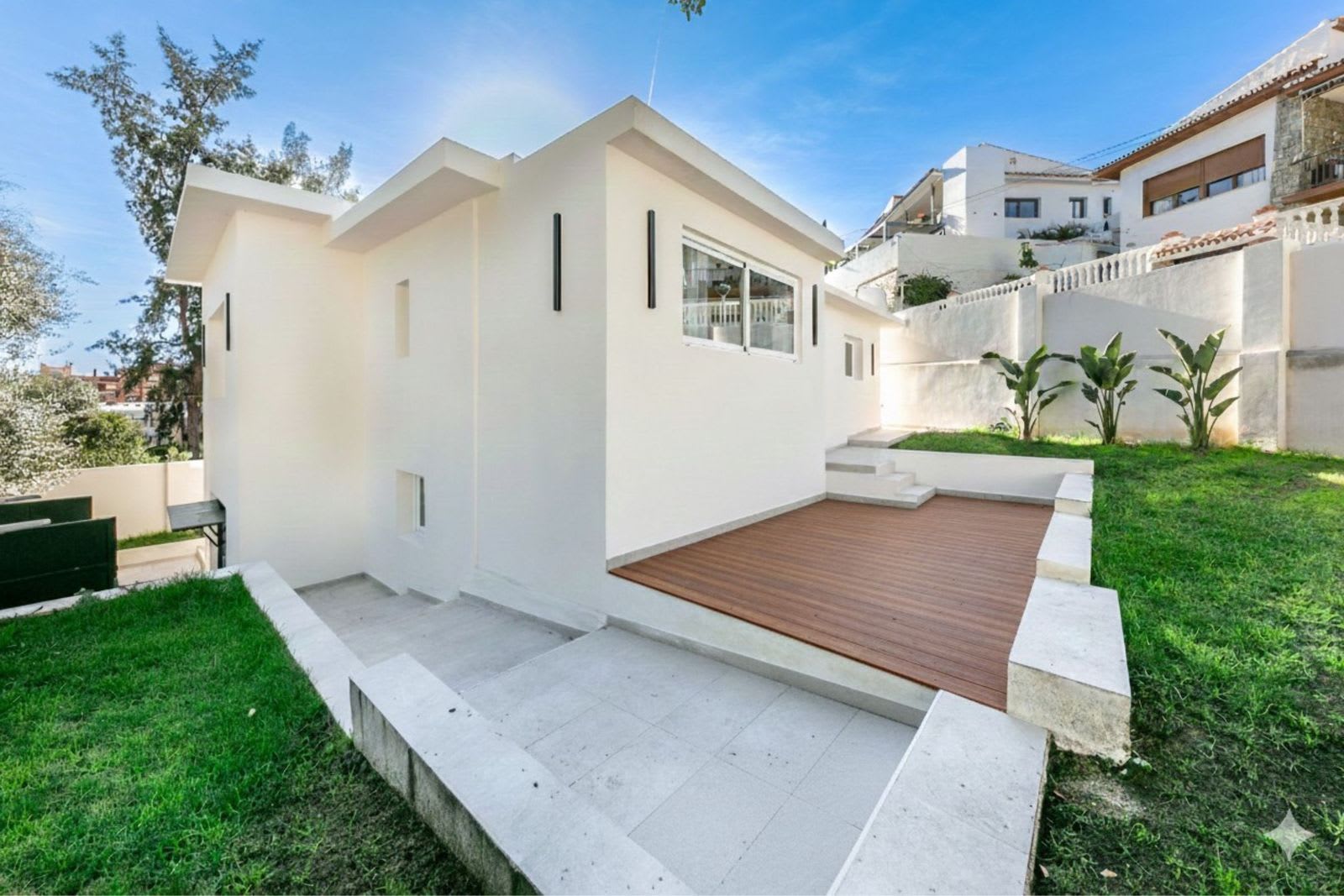 Frittliggende villa til salgs i Torreblanca, Bilde 3