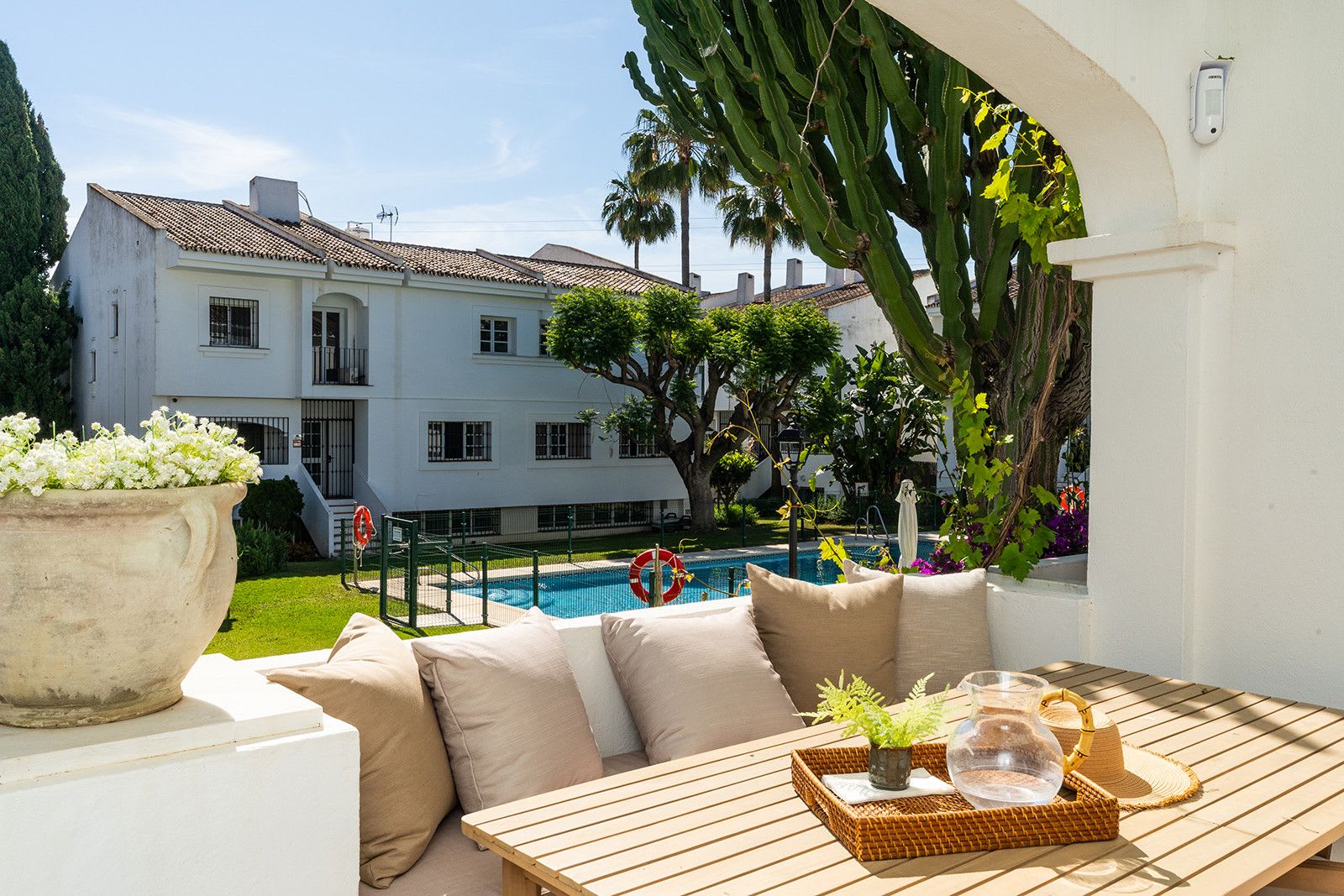 Radhus med 4 sovrum till salu i Nueva Andalucía, Marbella, Foto 3