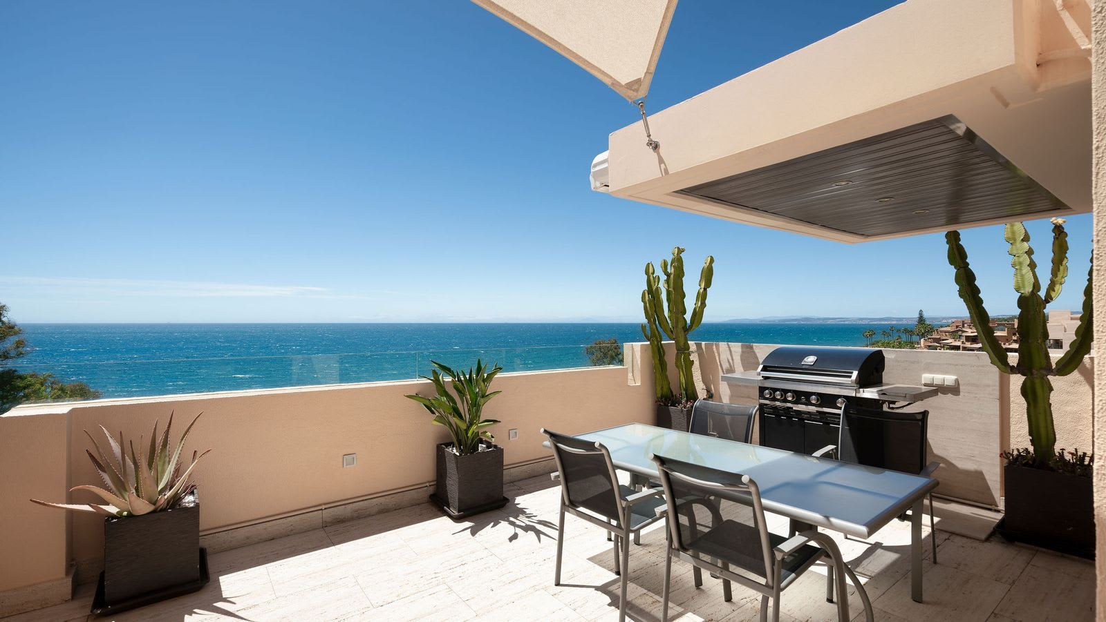 Toppleilighet til salgs i Estepona, Bilde 2