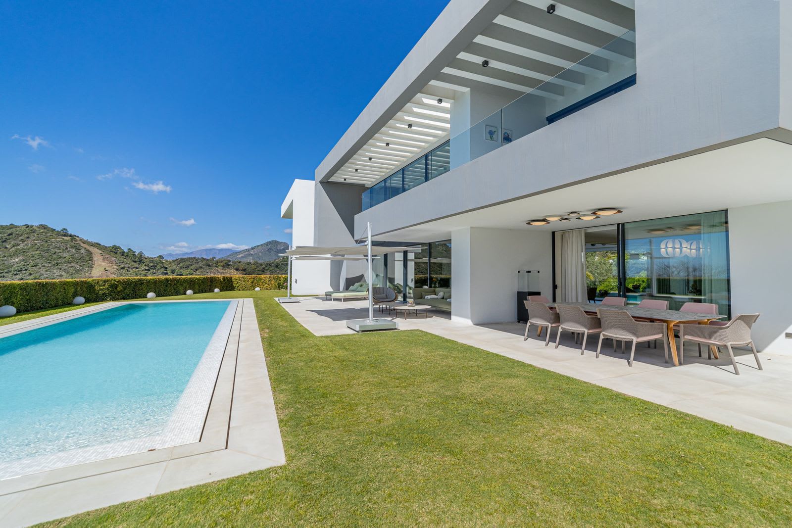 Frittliggende villa til salgs i Los Arqueros, Bilde 2