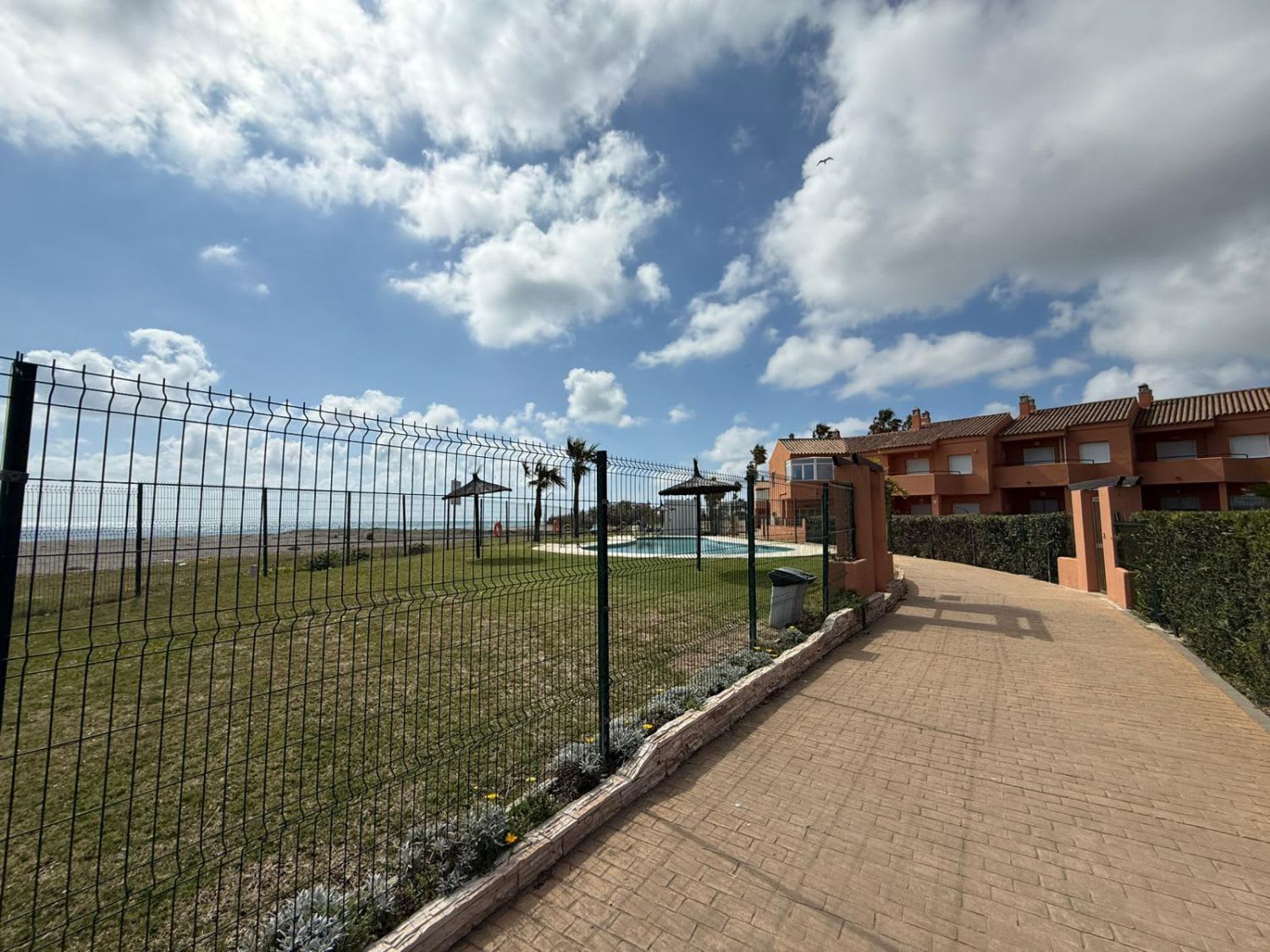 Frittliggende villa til salgs i Manilva, Bilde 2