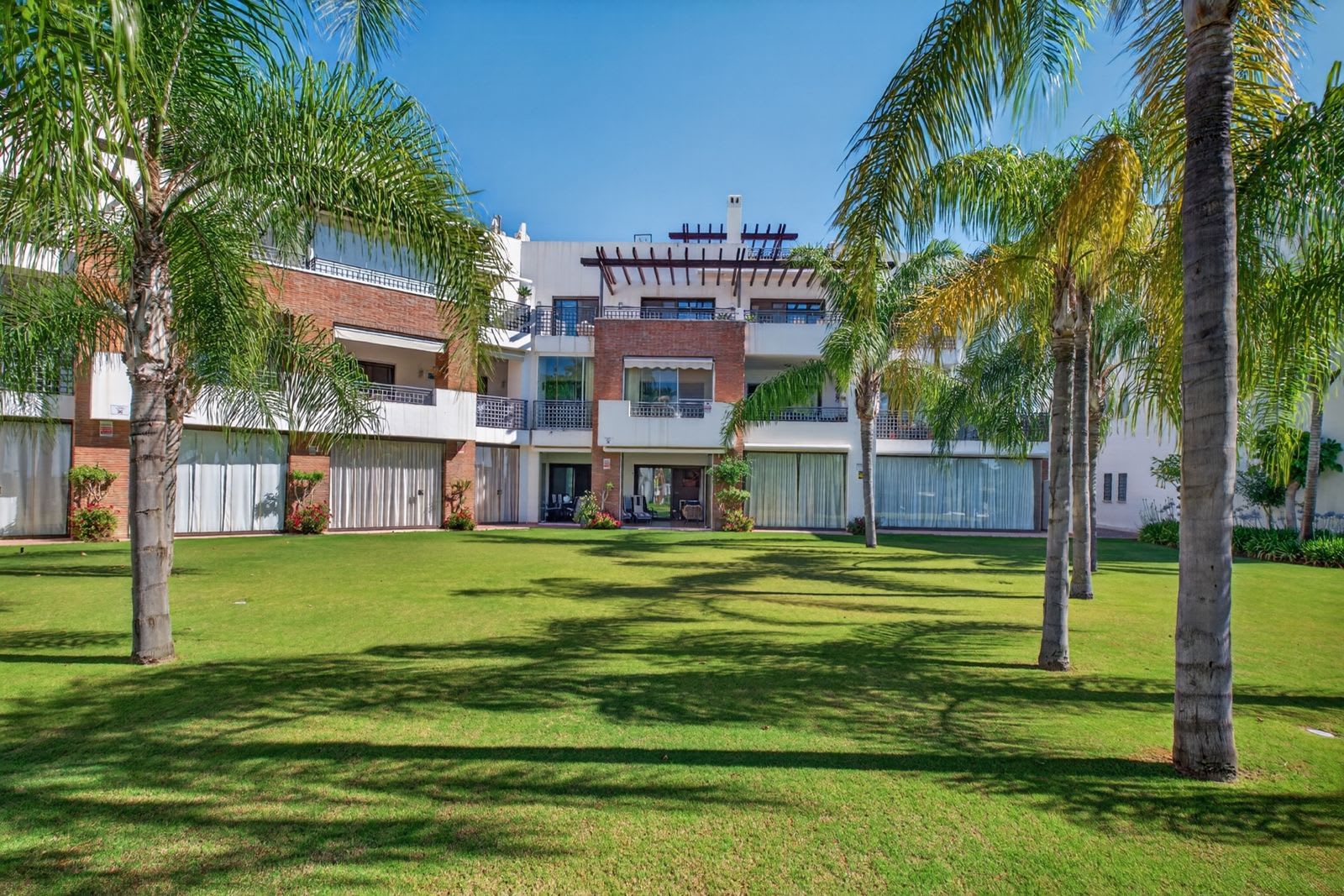 Leilighet til salgs i Estepona, Bilde 2