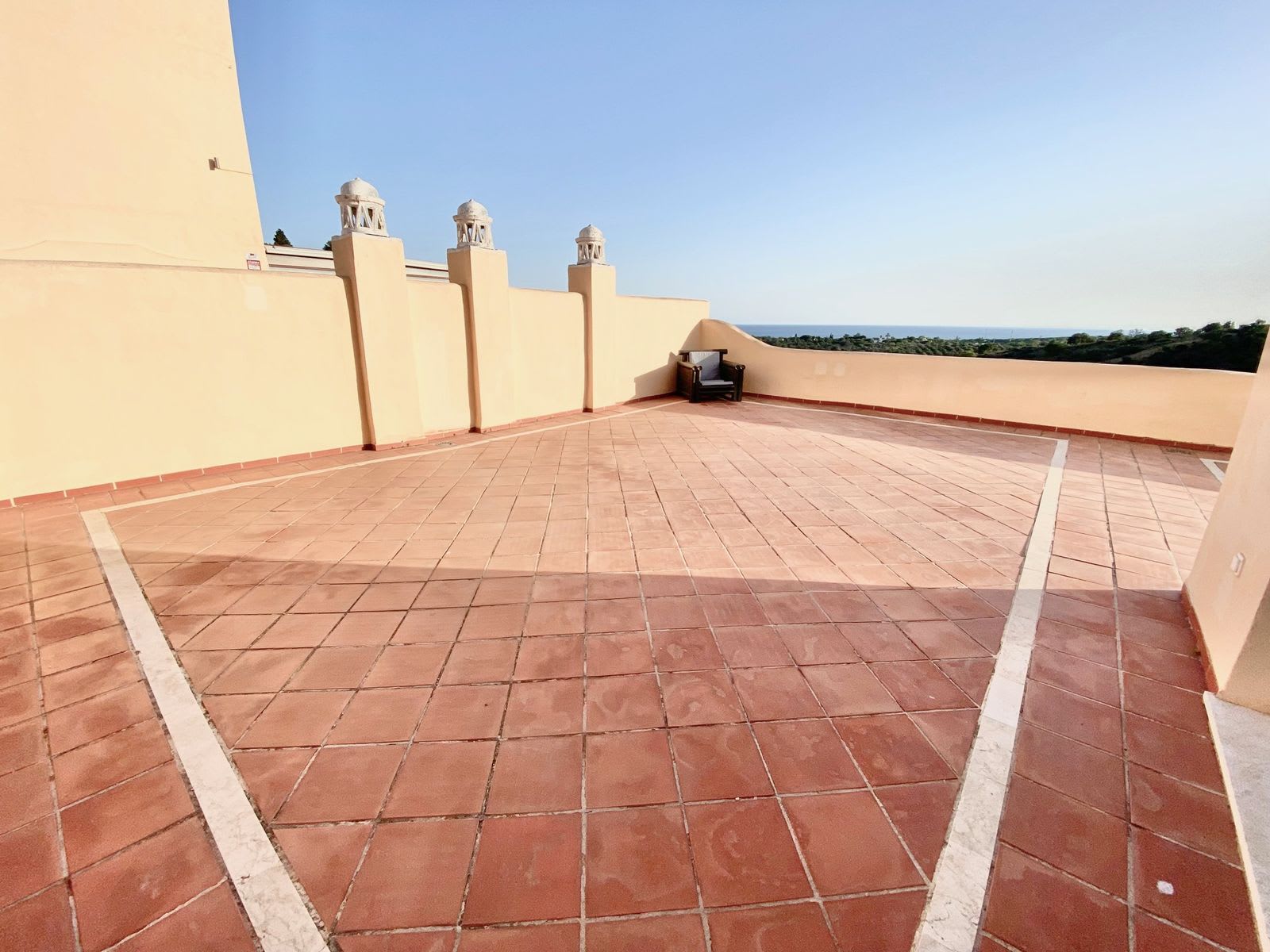 Duplex-penthouse til salgs i Elviria, Bilde 2