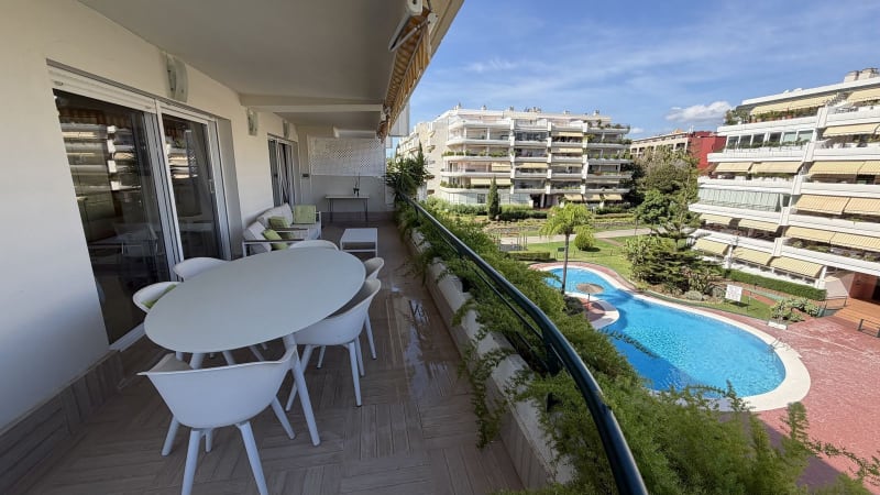 Leilighet midt i bygget til salgs i Guadalmina Alta