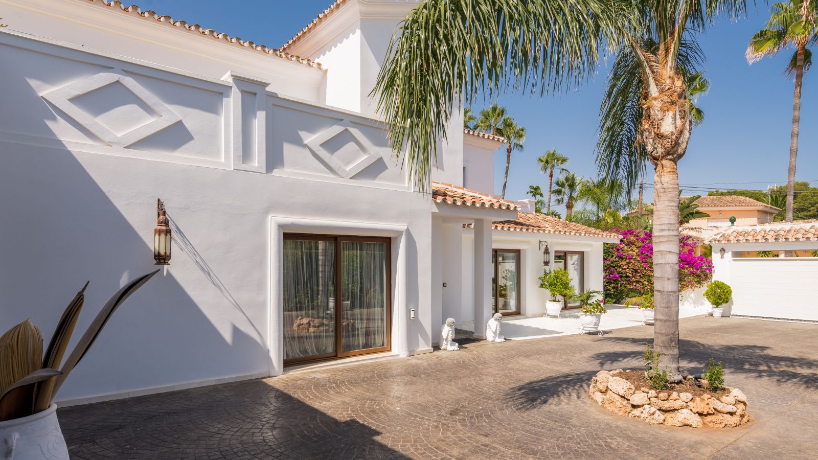 Frittliggende villa til salgs i Atalaya, Bilde 2