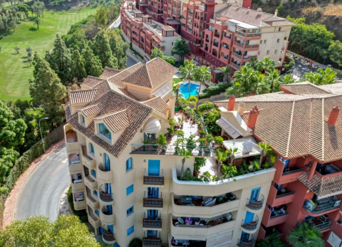 Duplex-penthouse til salgs i Torrequebrada, Bilde 2