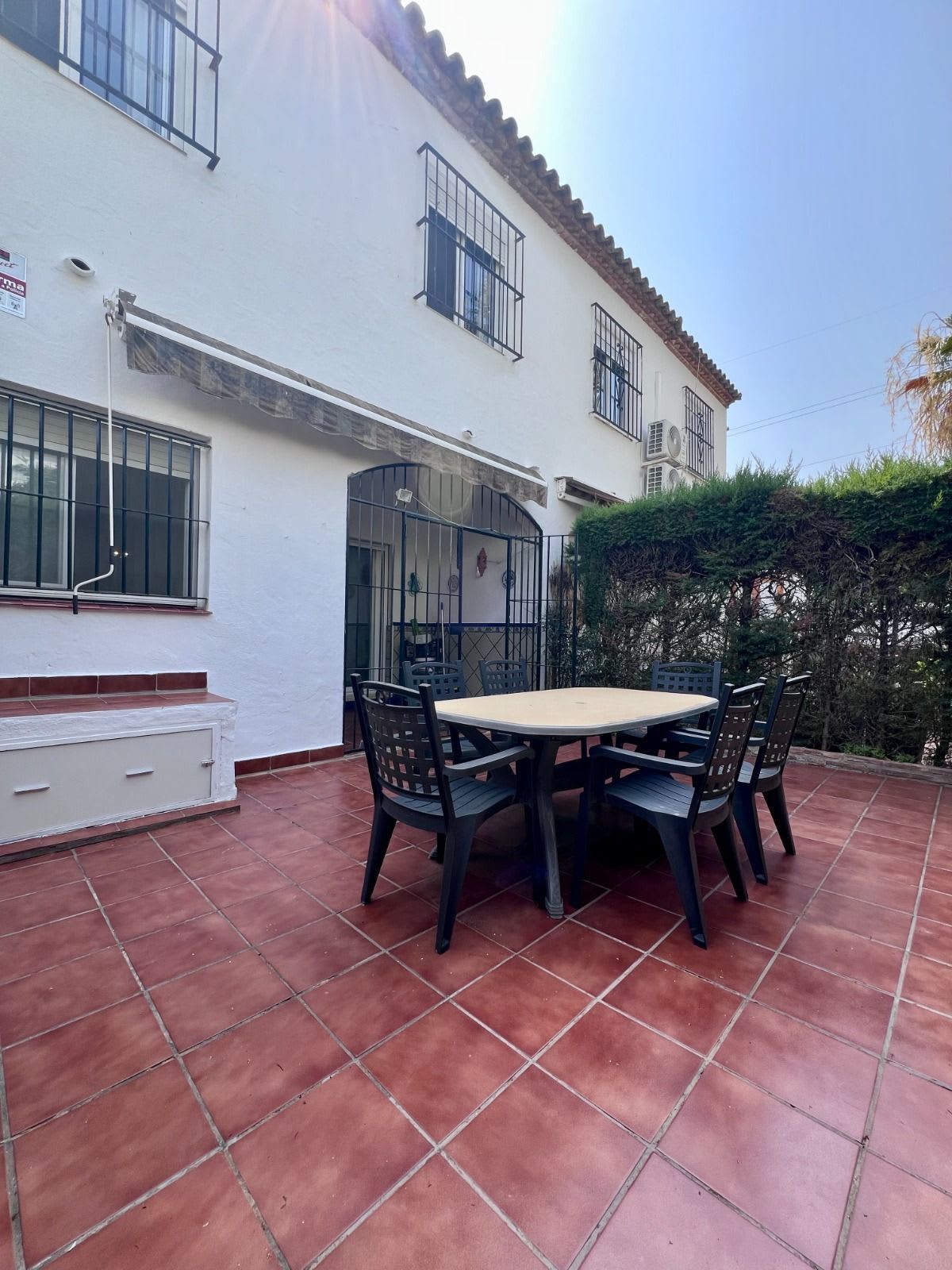 Rekkehus med 3 soverom til salgs i Estepona, Bilde 2