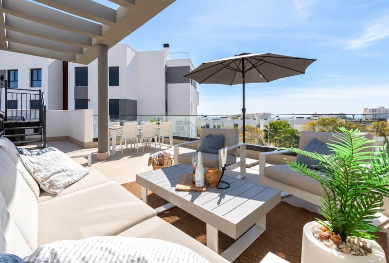Toppleilighet til salgs i Estepona