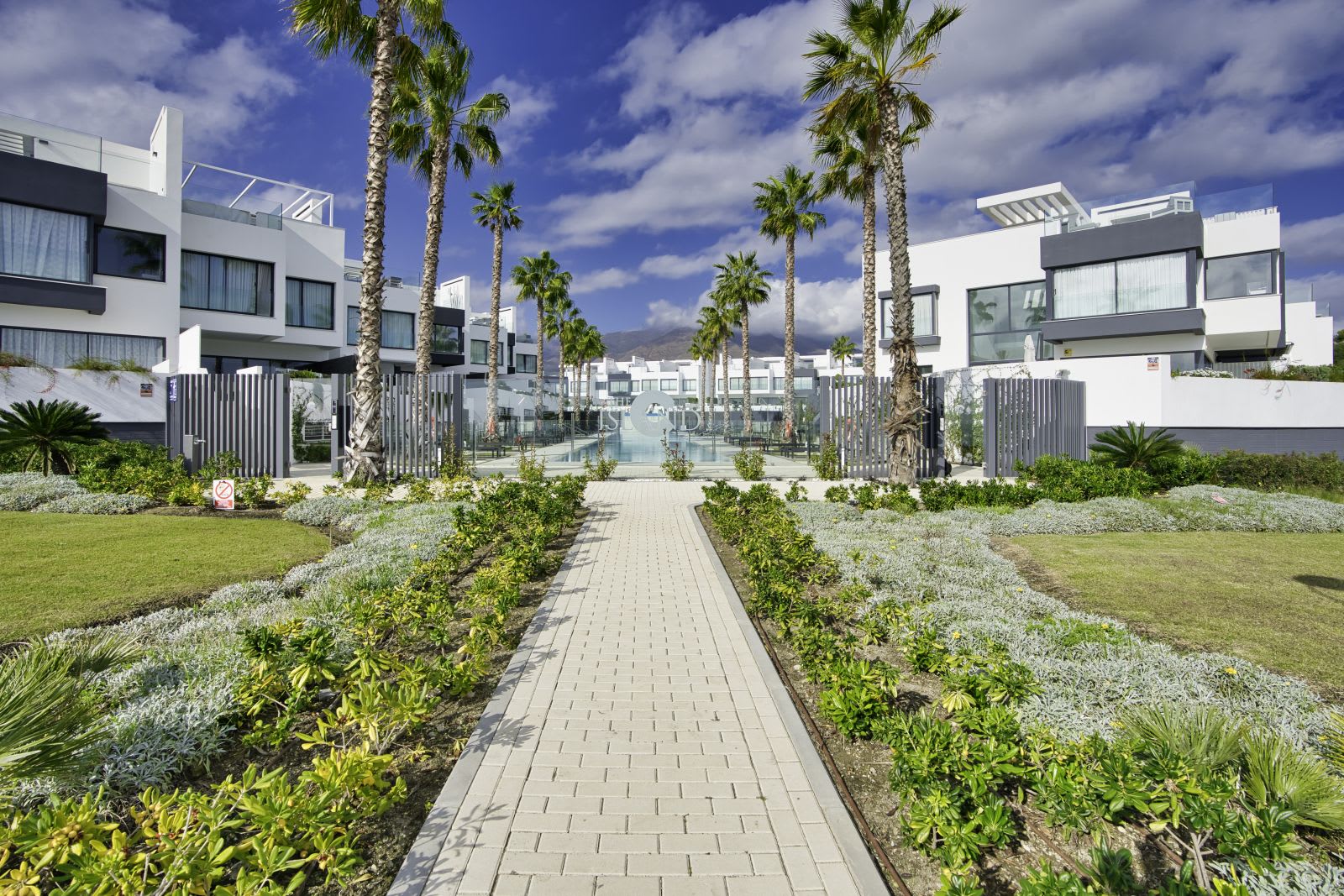 Villa til salgs i Estepona, Bilde 2