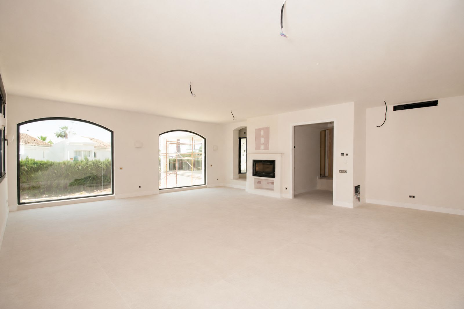 Frittliggende villa til salgs i Elviria, Bilde 2