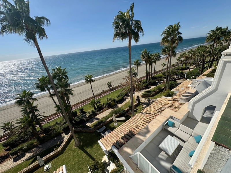 Toppleilighet til salgs i Estepona
