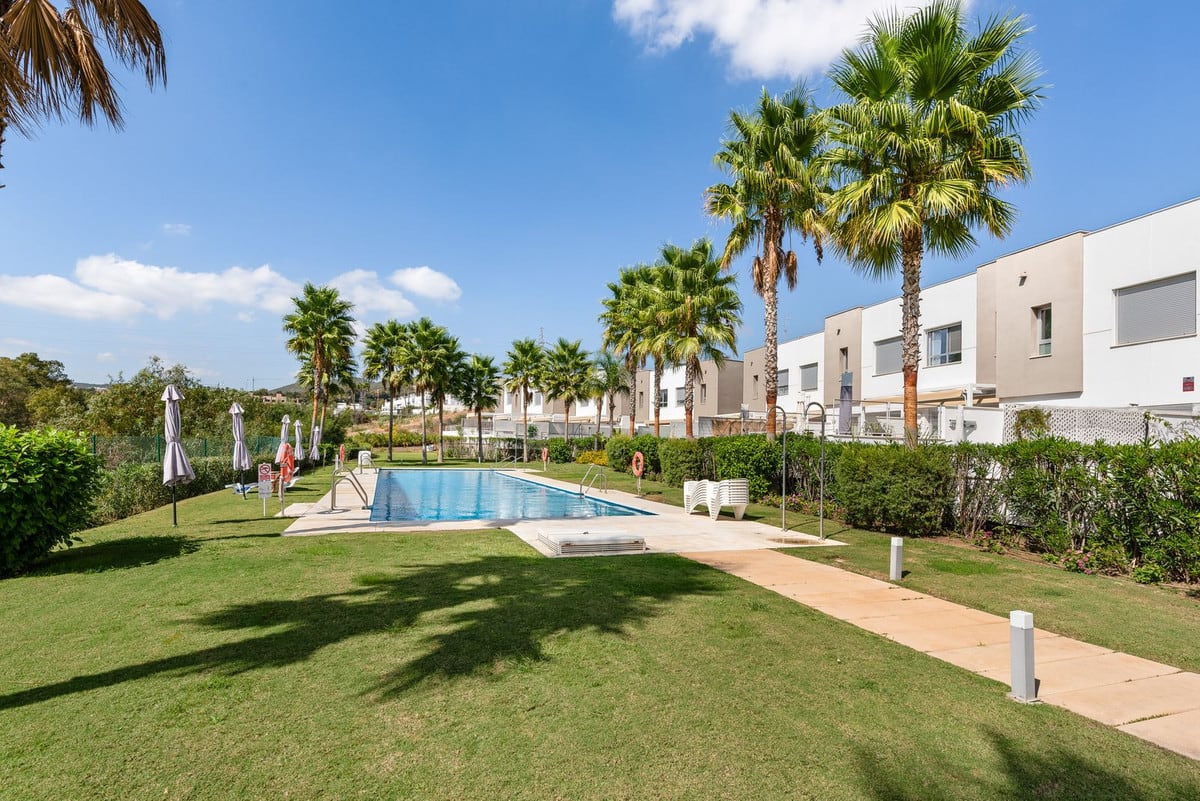 Rekkehus til salgs i Estepona, Bilde 2