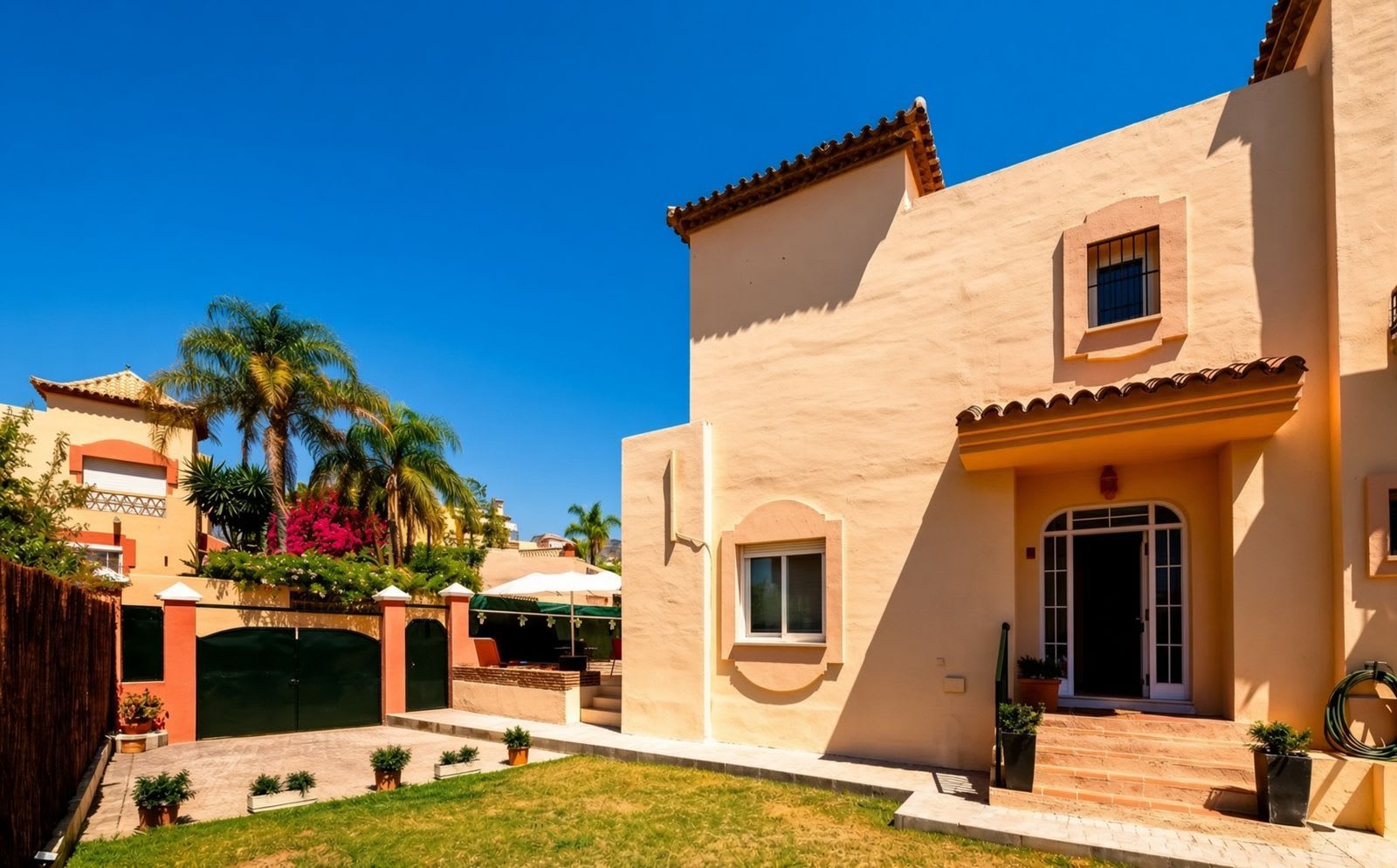 Tomannsbolig til salgs i Bello Horizonte-Lindasol, Marbella, Bilde 3