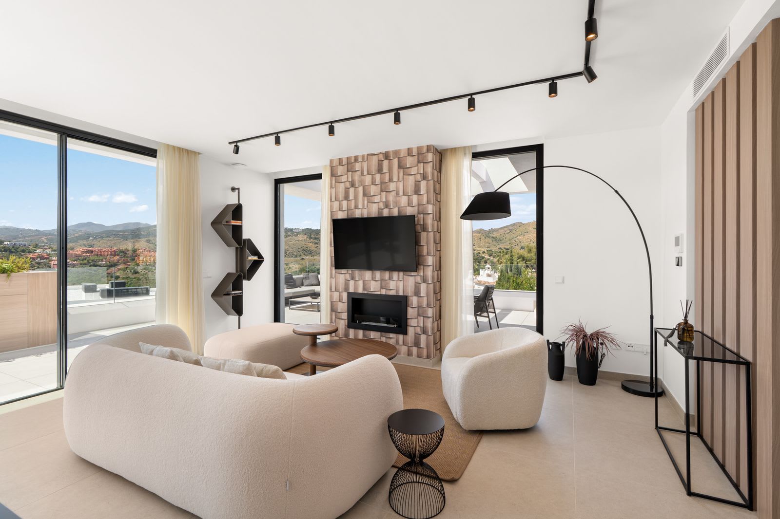 Duplex-penthouse til salgs i Cabopino, Bilde 3