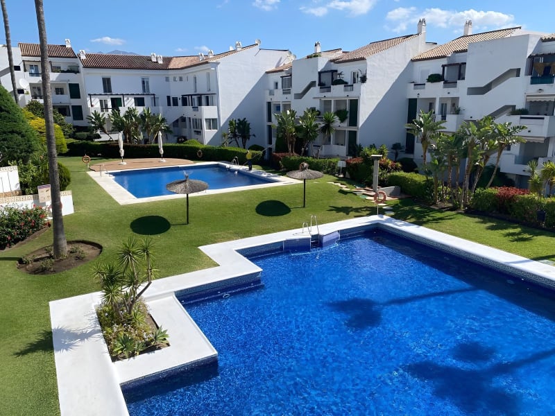 Toppleilighet til salgs i Estepona