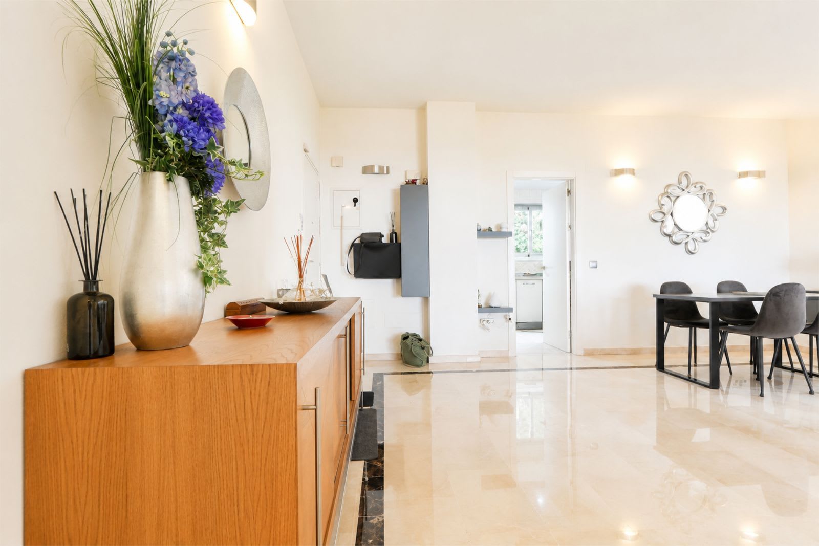 Leilighet til salgs i Cabopino, Marbella, Bilde 3