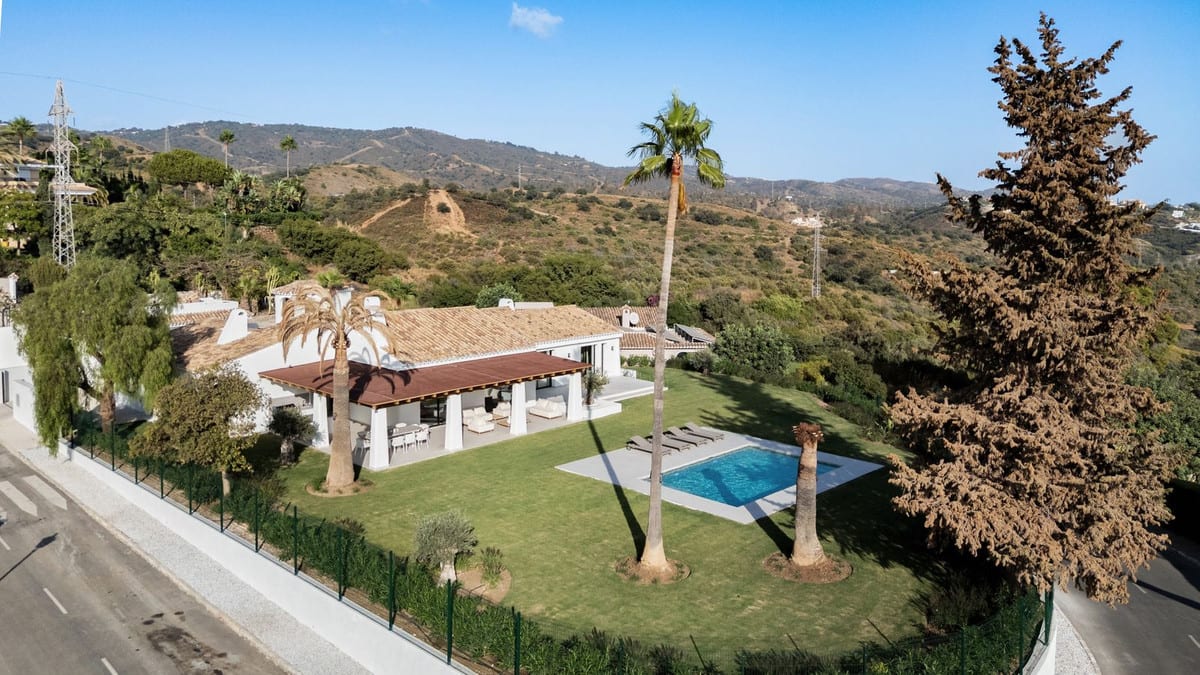 Frittliggende villa til salgs i El Rosario, Bilde 2