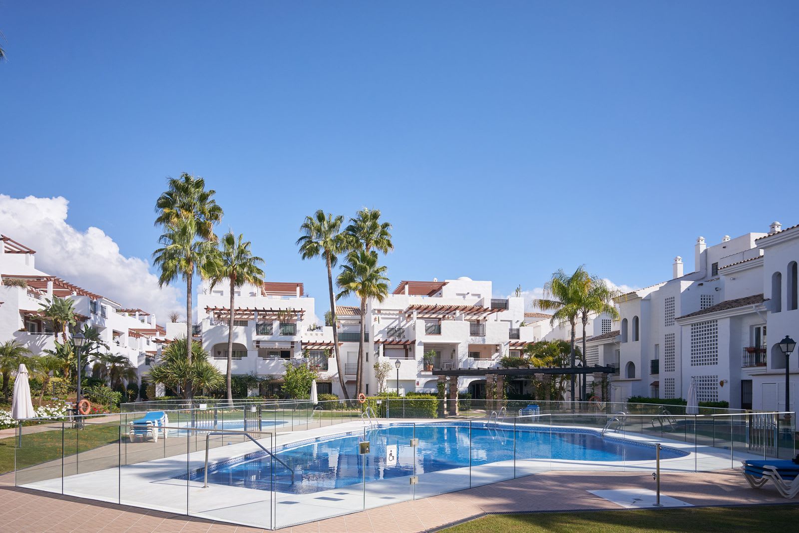 Leilighet i første etasje til salgs i San Pedro de Alcántara, Bilde 2
