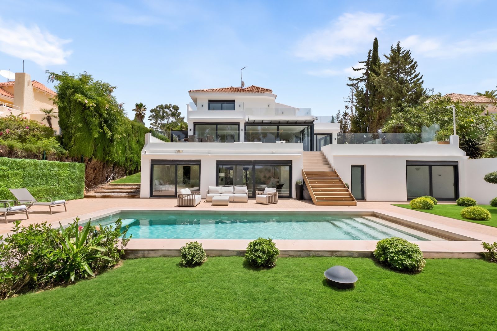 Villa til salgs i Nueva Andalucía, Bilde 2