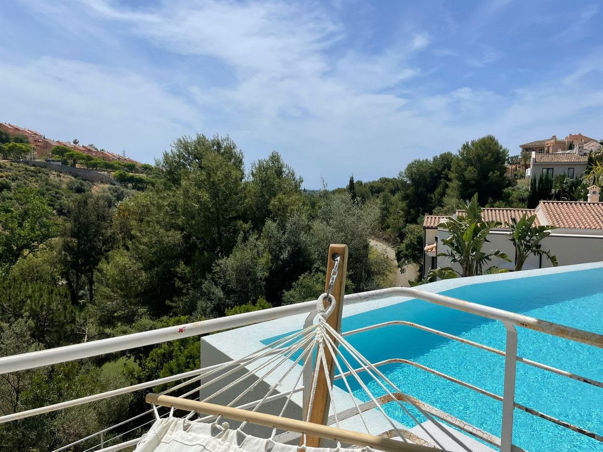 Frittliggende villa til salgs i Elviria, Bilde 3