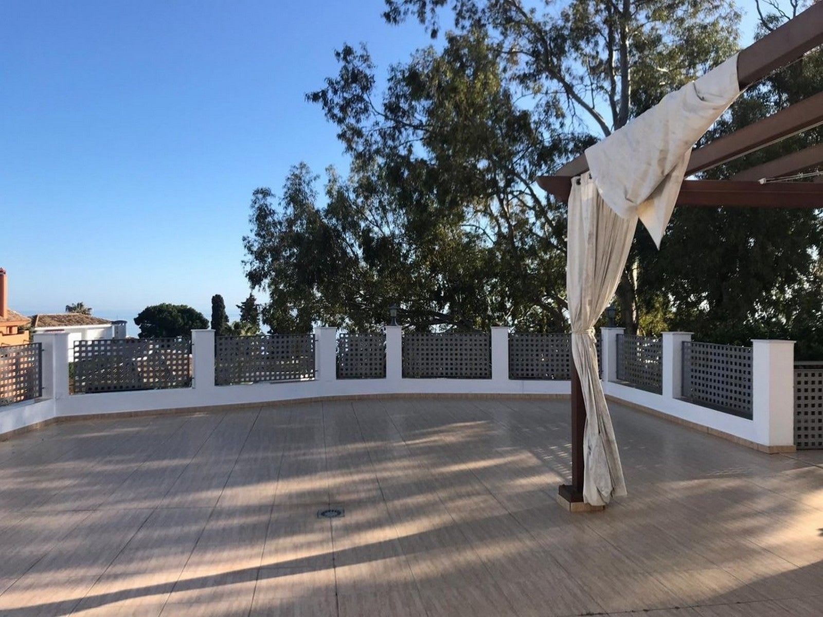 Halvpart av tomannsbolig til salgs i La Capellanía, Benalmadena, Bilde 3