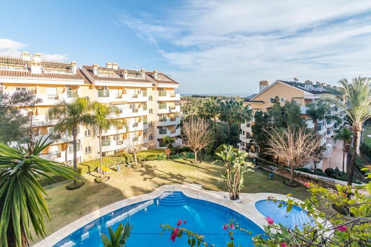 Leilighet midt i bygget til salgs i Nueva Andalucía, Bilde 2