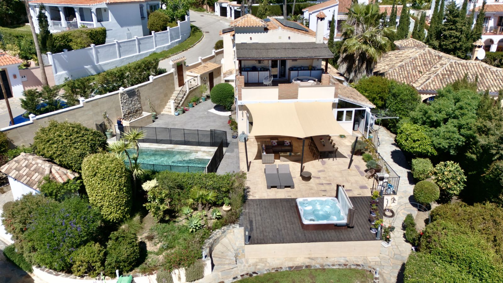 Villa til salgs i Estepona, Bilde 3