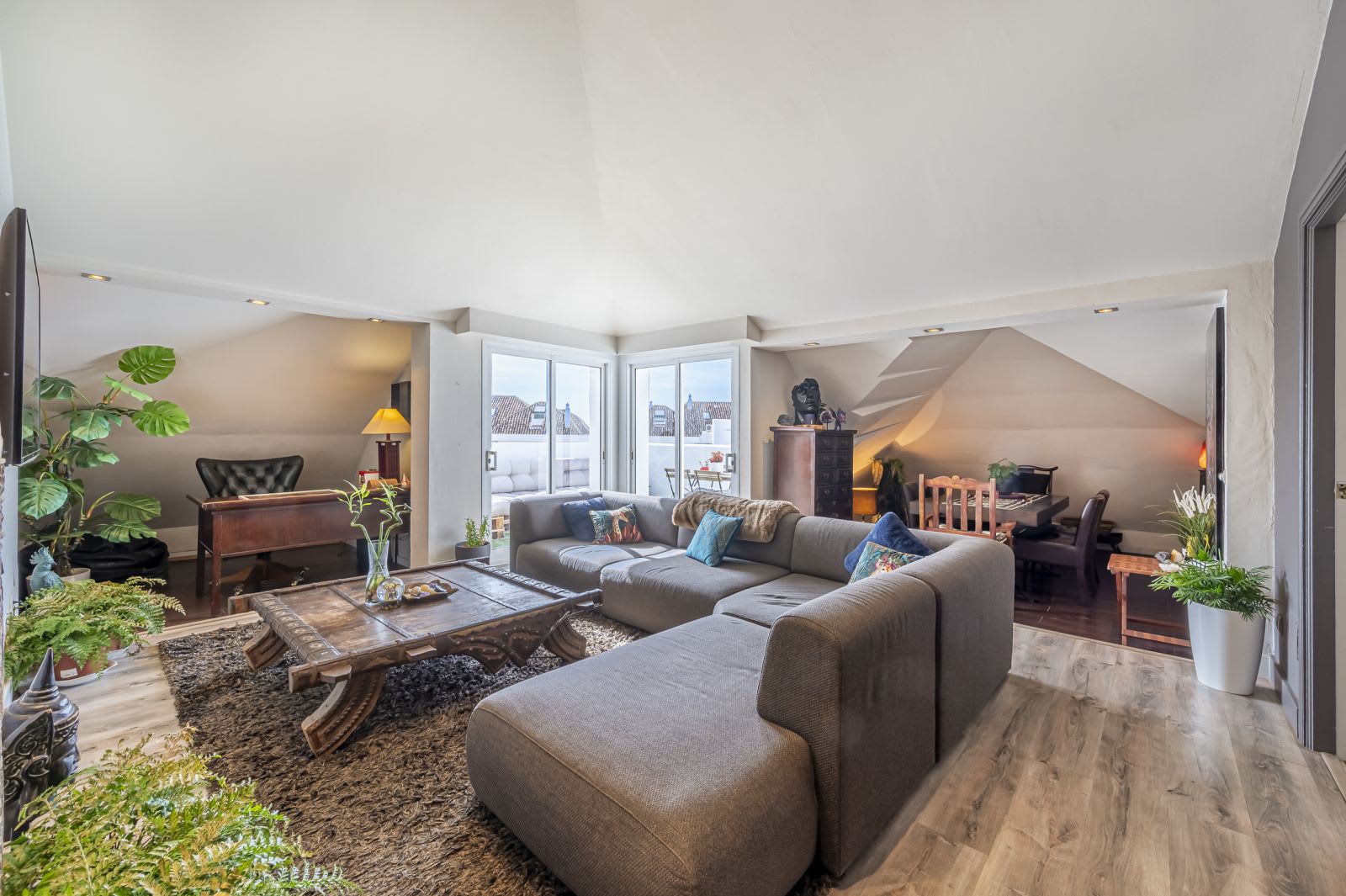 Penthouse til salgs i The Golden Mile, Bilde 2