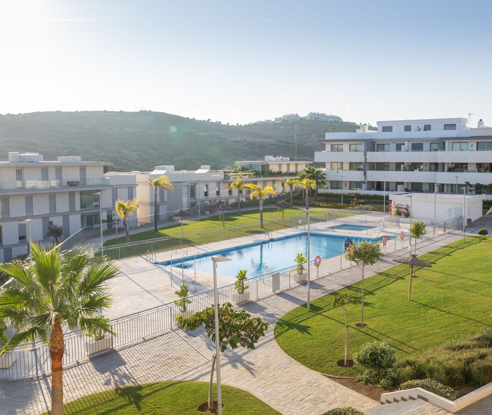 Toppleilighet til salgs i Estepona, Bilde 2