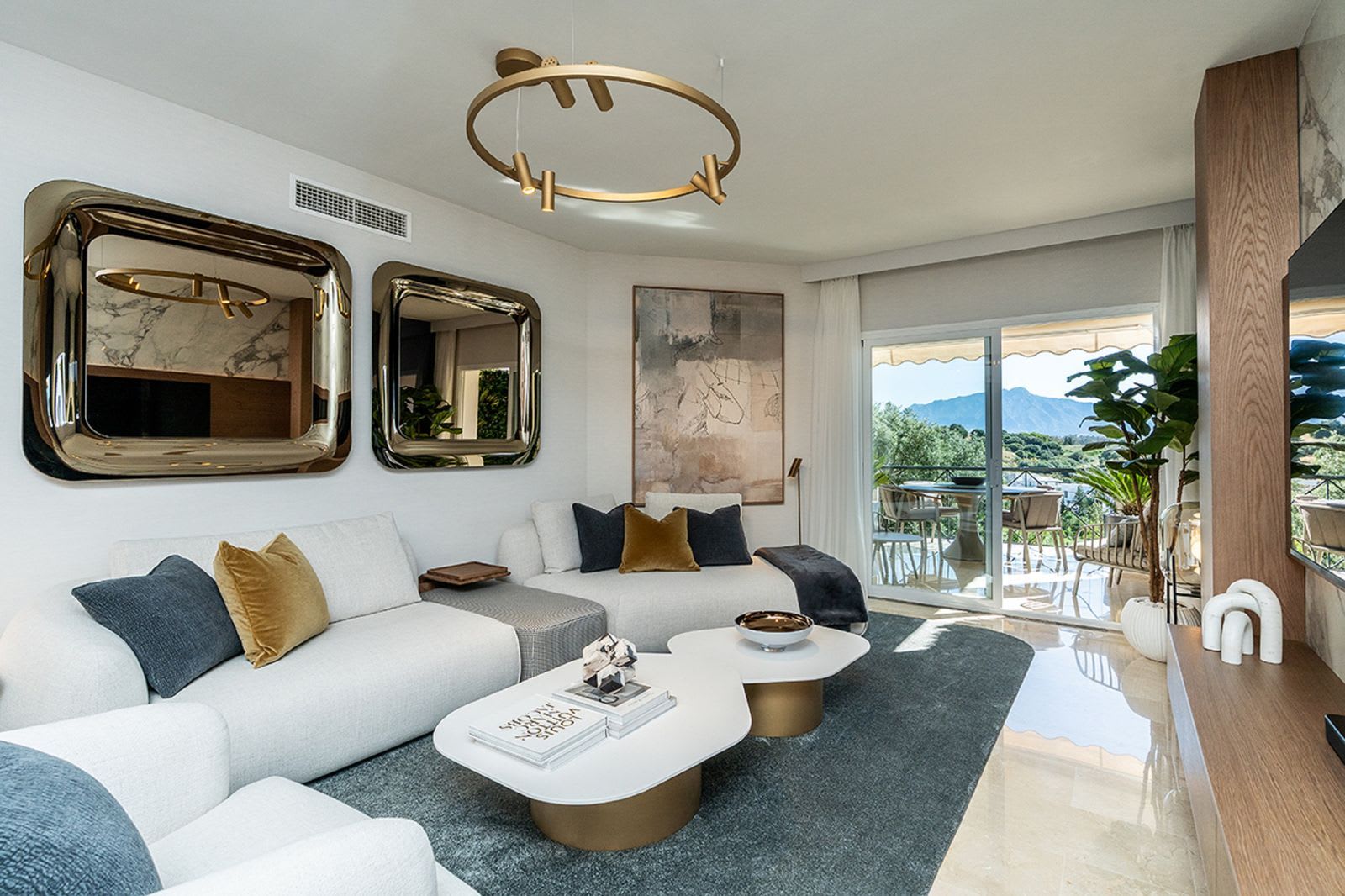 Leilighet midt i bygget til salgs i Bel Air, Bilde 2