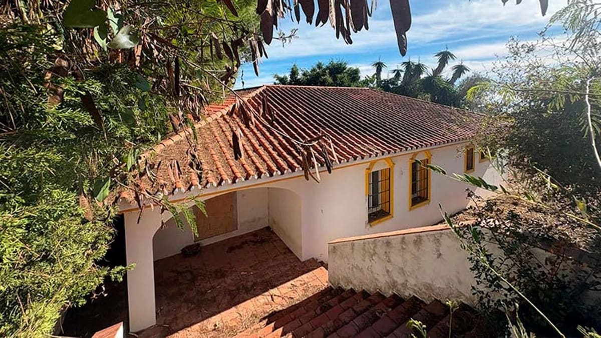 Frittliggende villa til salgs i Manilva, Bilde 2
