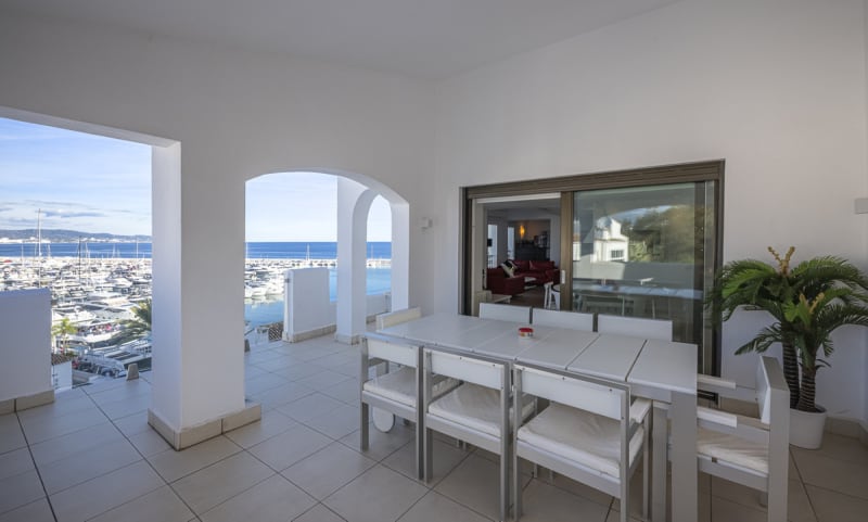 Penthouse til salgs i Puerto Banús