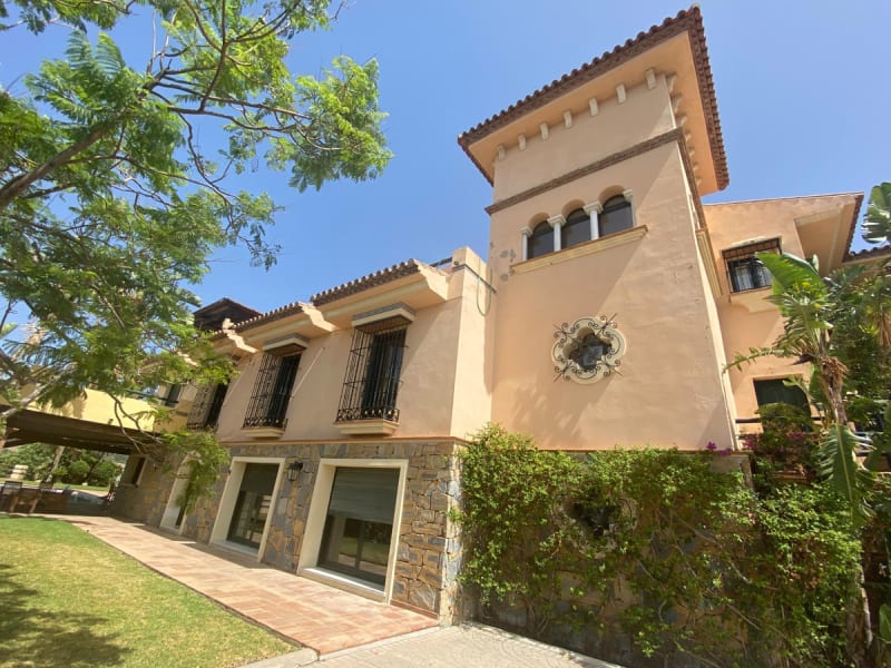 Frittliggende villa til salgs i La Cala