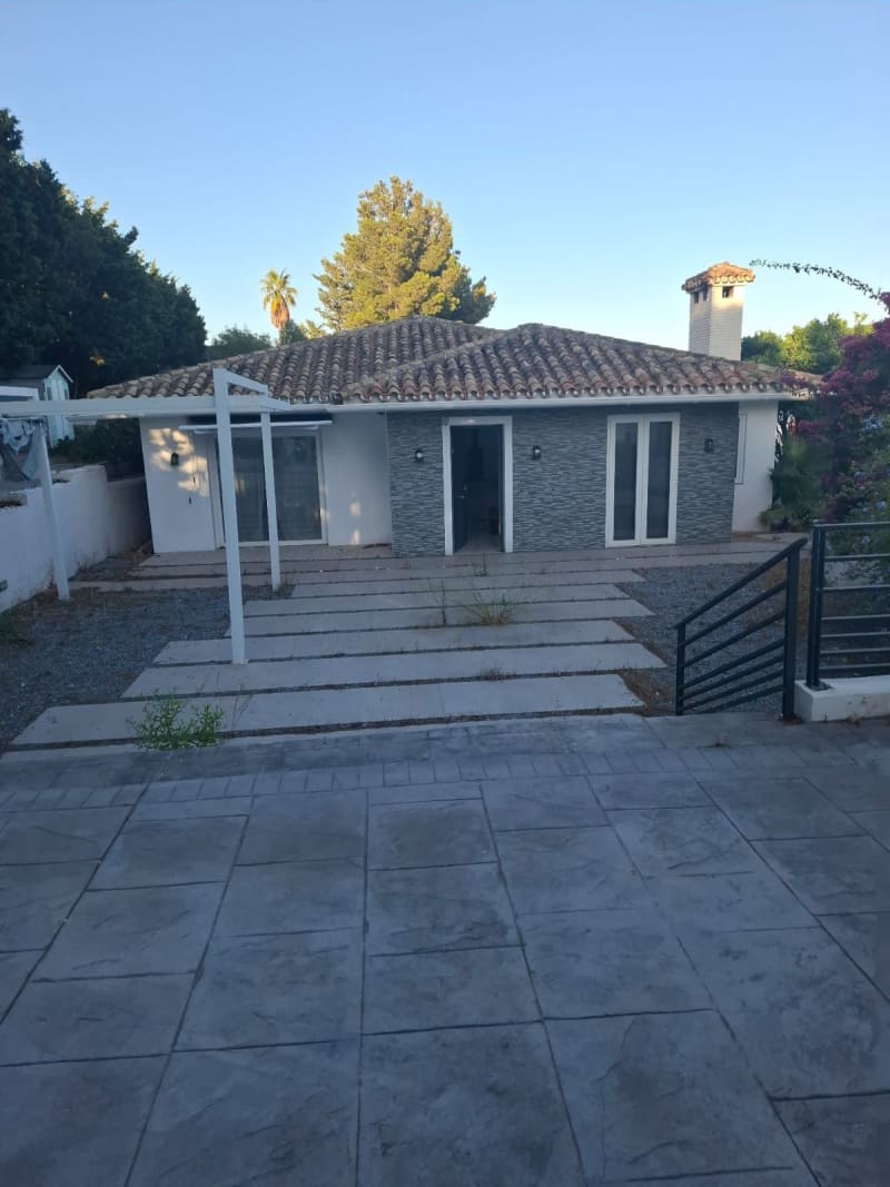 Villa til salgs i Benalmadena