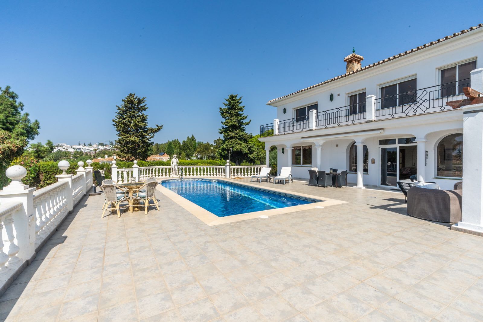 Villa til salgs i El Chaparral, Bilde 3
