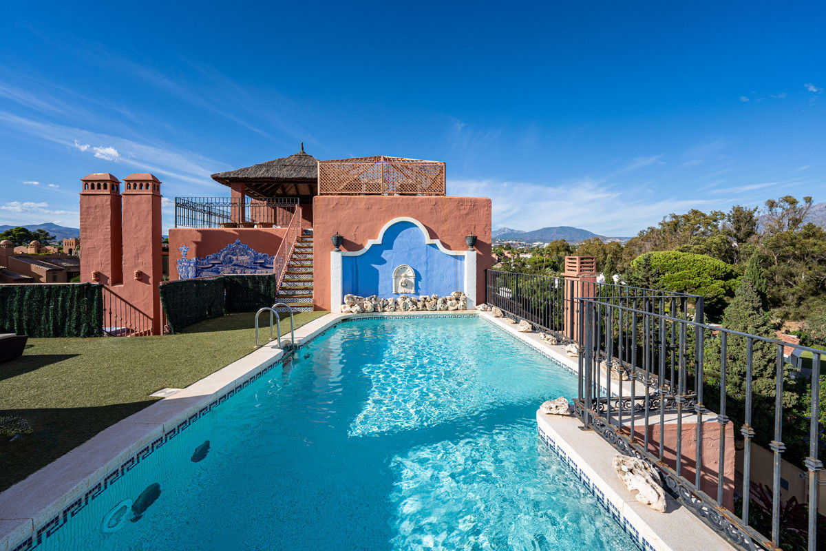 Duplex-penthouse til salgs i Guadalmina Baja, Bilde 3