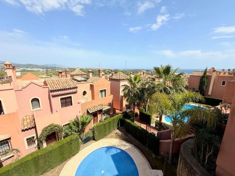 Rekkehus med 3 soverom til salgs i Estepona