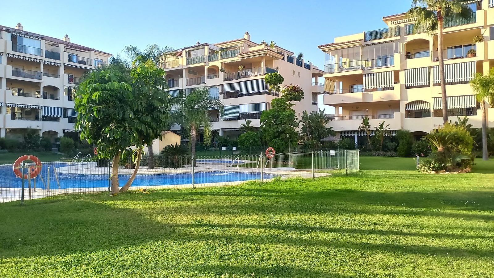Leilighet midt i bygget til salgs i La Cala Hills, Bilde 2