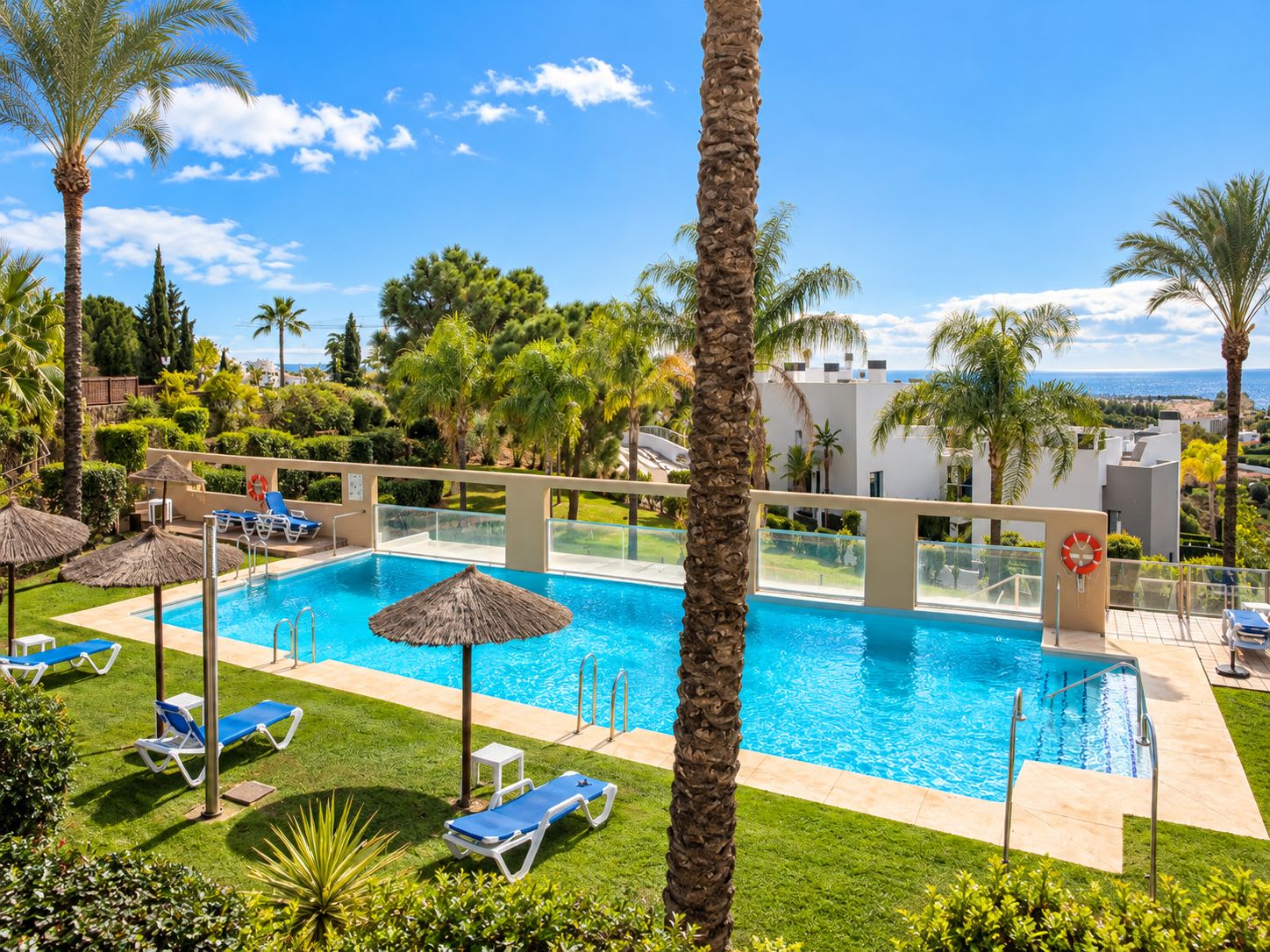 Apartment for sale in Estepona, Photo 3