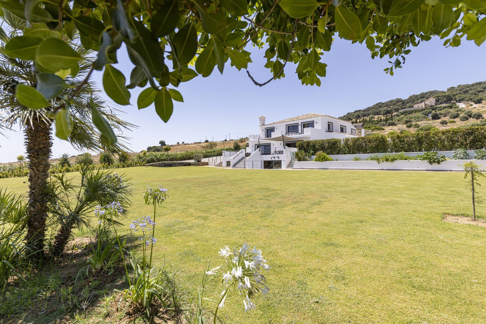 Frittliggende villa til salgs i Casares, Bilde 3