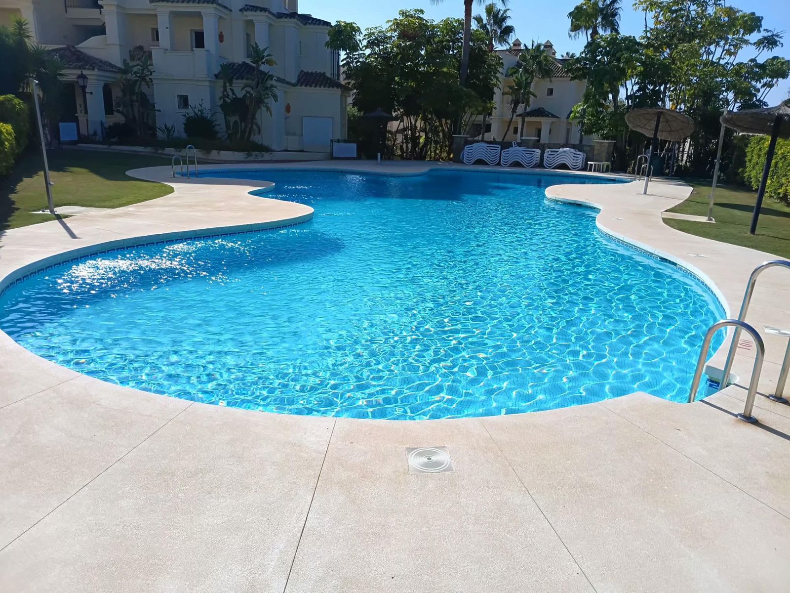 Toppleilighet med 3 soverom til salgs i Majestic Gardens, Casares, Bilde 2