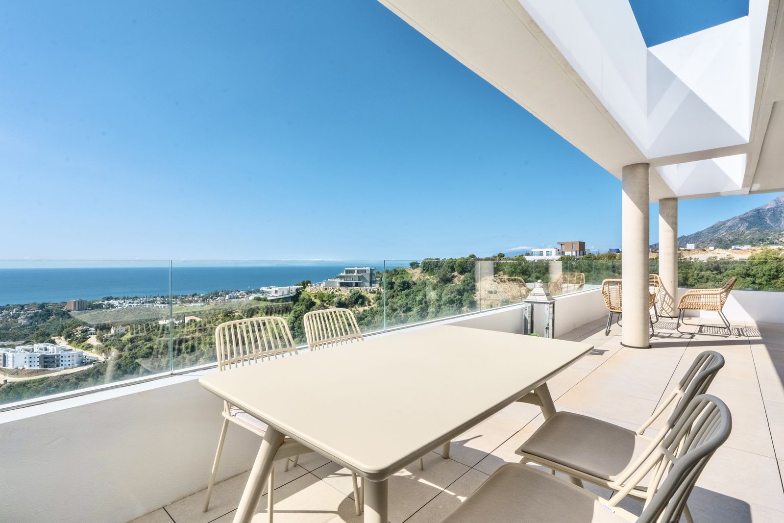 Leilighet midt i bygget til salgs i Altos de los Monteros, Bilde 2