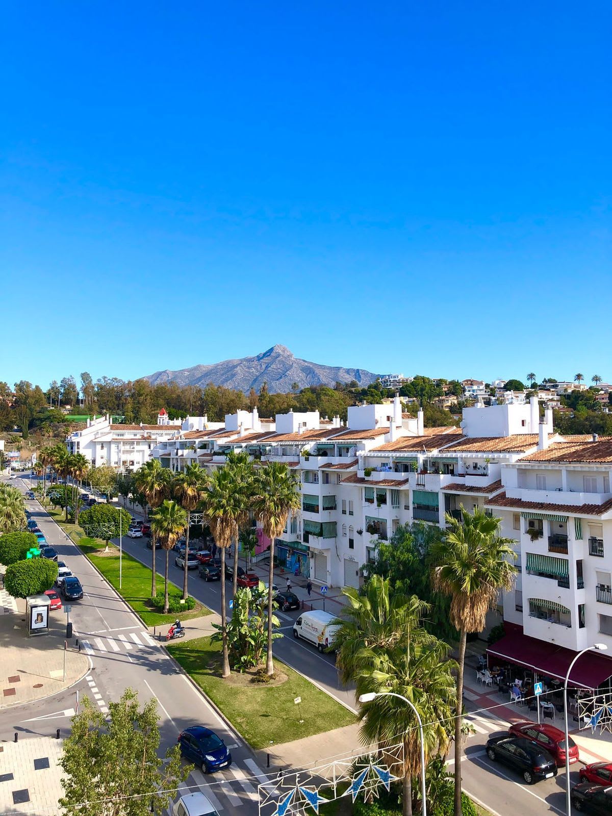 Leilighet i øverste etasje til salgs i Nueva Andalucía, Bilde 2