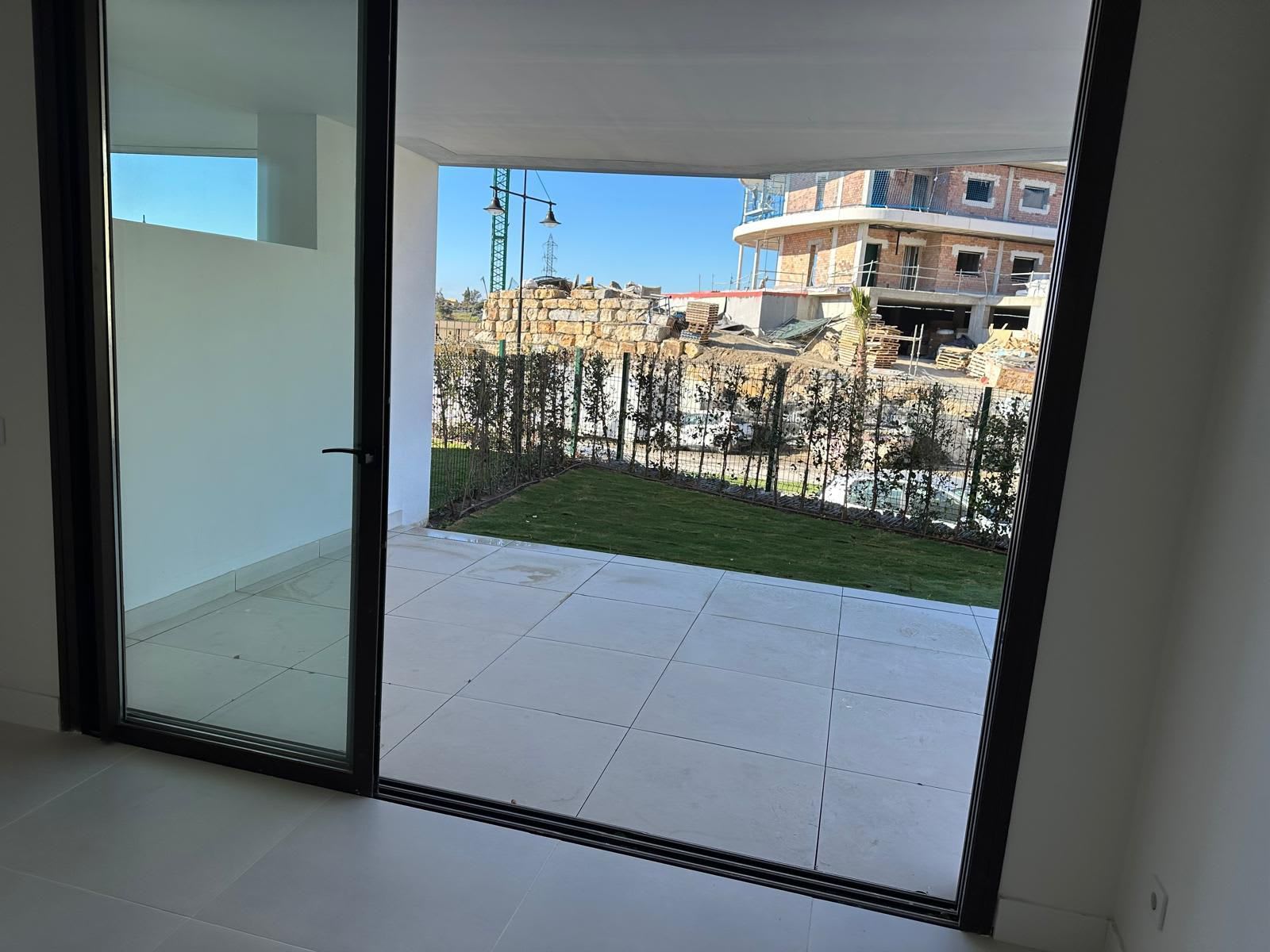 Leilighet i første etasje til salgs i Benalmadena Costa, Bilde 2