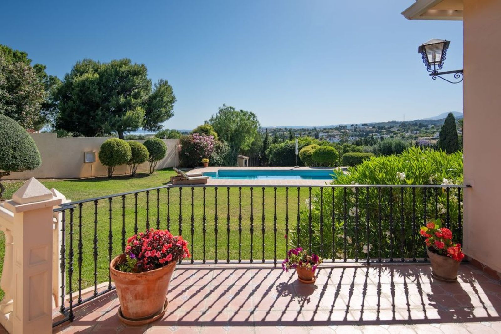 Villa til salgs i Estepona, Bilde 3